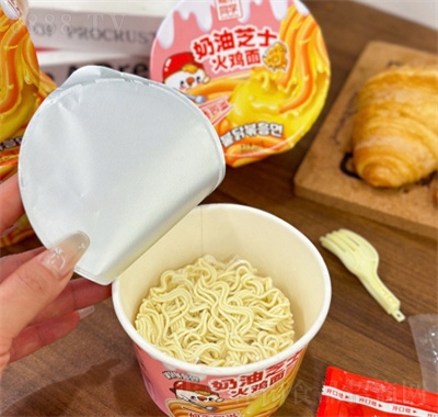 嘉樂同學韓式方便面火雞面