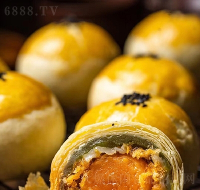 百齡麥奶黃芝士流心酥蛋黃酥雪媚娘面包早餐糕點(diǎn)心